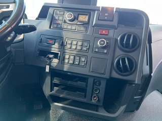 Renault T480 2022 - / 2x Tank / Full Spoilers / Euro 6-E image 13