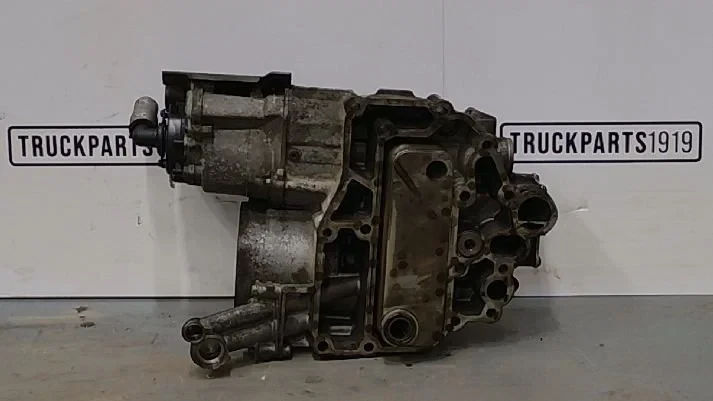 MAN - Engines & Parts Olie module afbeelding 2