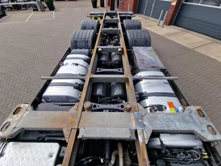 Scania R 2023 - R590 V8 NGS Highline 4x2 - BDF - 4.75 WB - Retarder - Full air - Leather - Low KM imagem 26