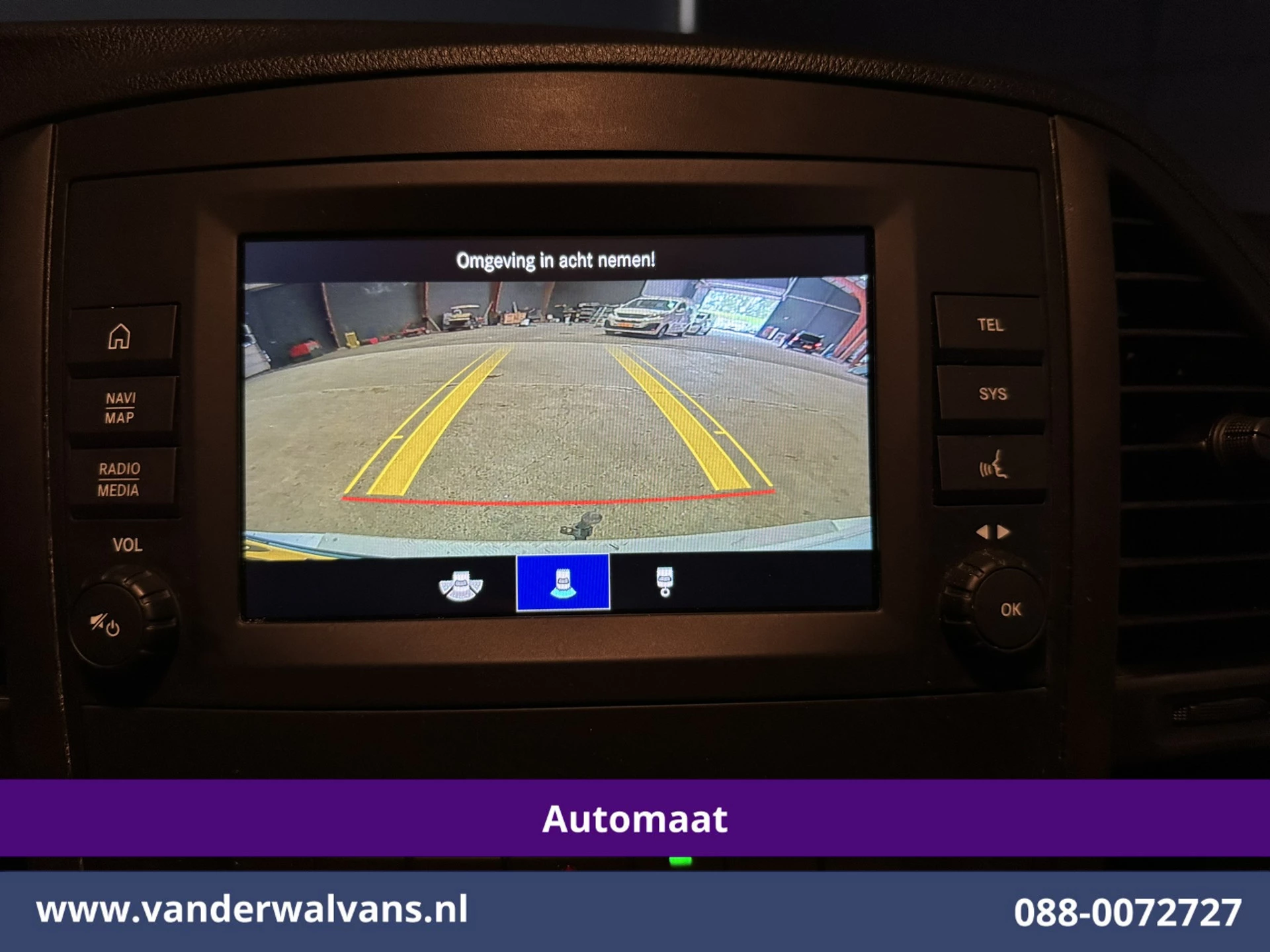 Mercedes-Benz Vito 2021 - 114 CDI 136pk 9G-Tronic Automaat L2H1 Euro6 Airco | Camera | Navigatie | Imperiaal | 2500kg Trekhaak | Apple Carplay image 2