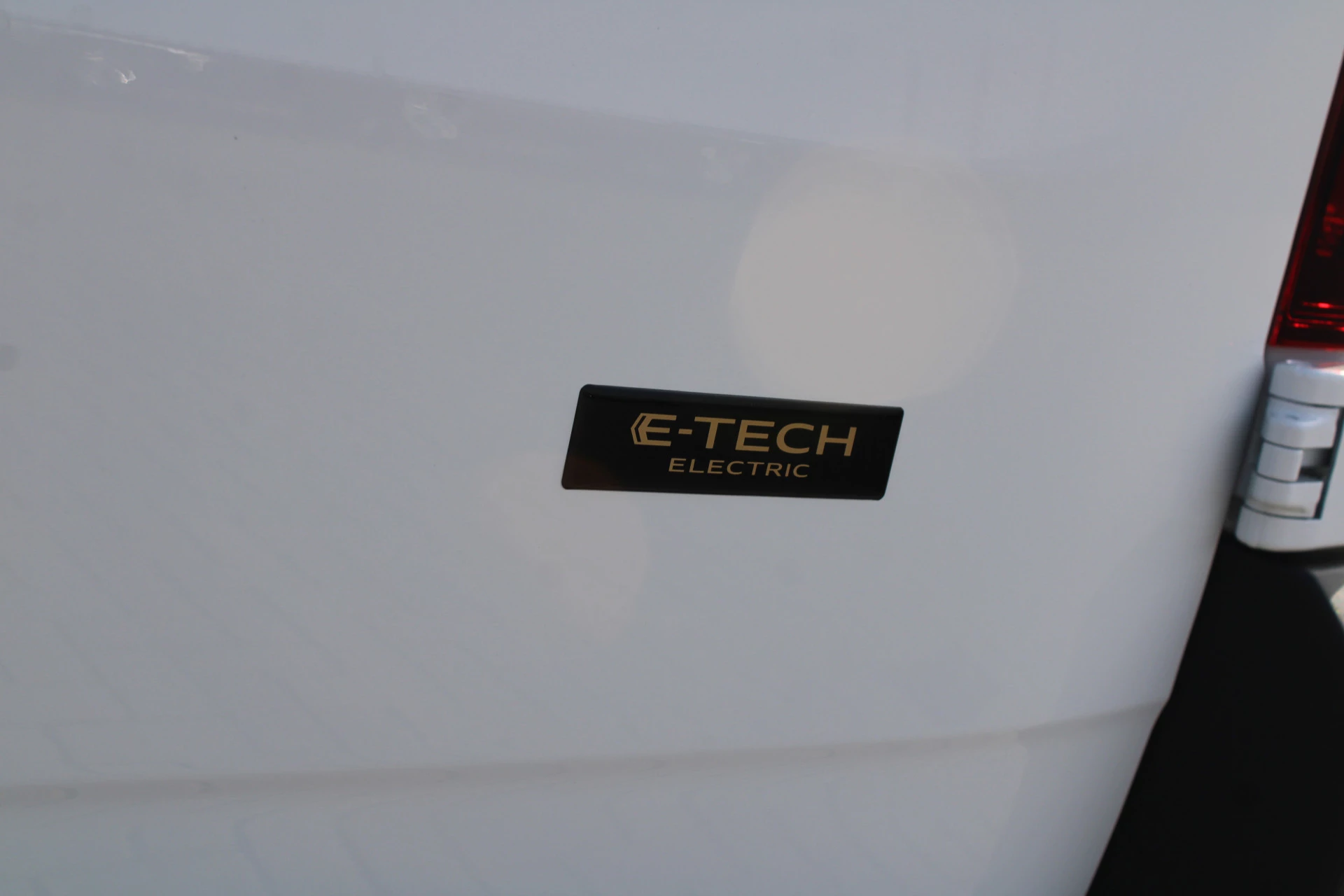 Renault Master 2026 - E-Tech T35 L3H2 Advance Long Range 87 kWh 143pk - Camera - Trekhaak - Cruise - LED - Carplay/Android - Rijklaar Bild 28