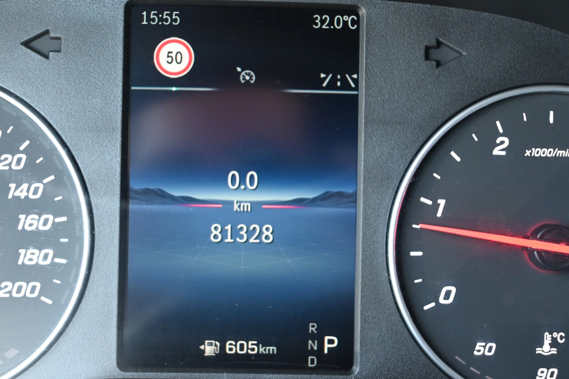 Mercedes-Benz Sprinter 2024 - 317 CDI L2H2 Pro obrázek 19