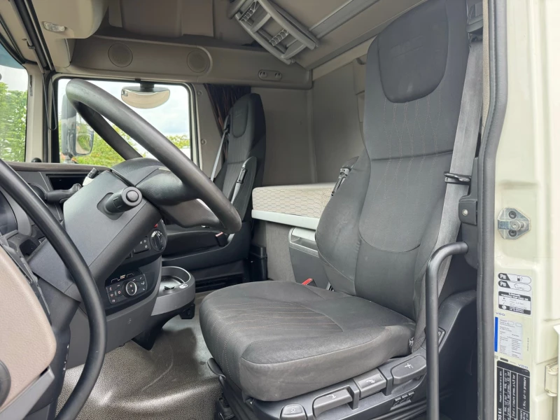 DAF 2019 - 106XF 480 EURO 6 / RETARDER / SMART TACHO obrázek 8