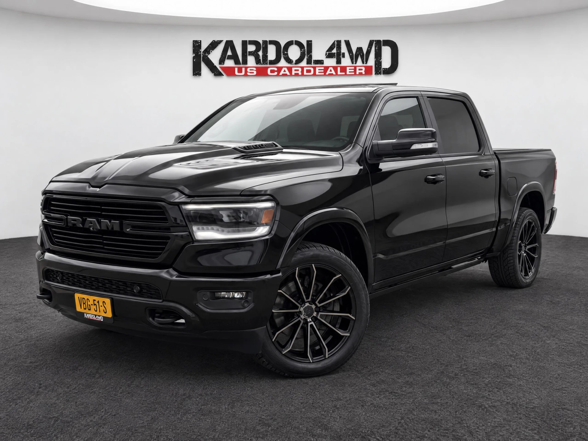 Dodge Ram 1500 2019 - 5.7 V8 4x4 Crew Cab 5'7 Laramie | Luchtvering | Panorama | LPG | Trekhaak | image 1