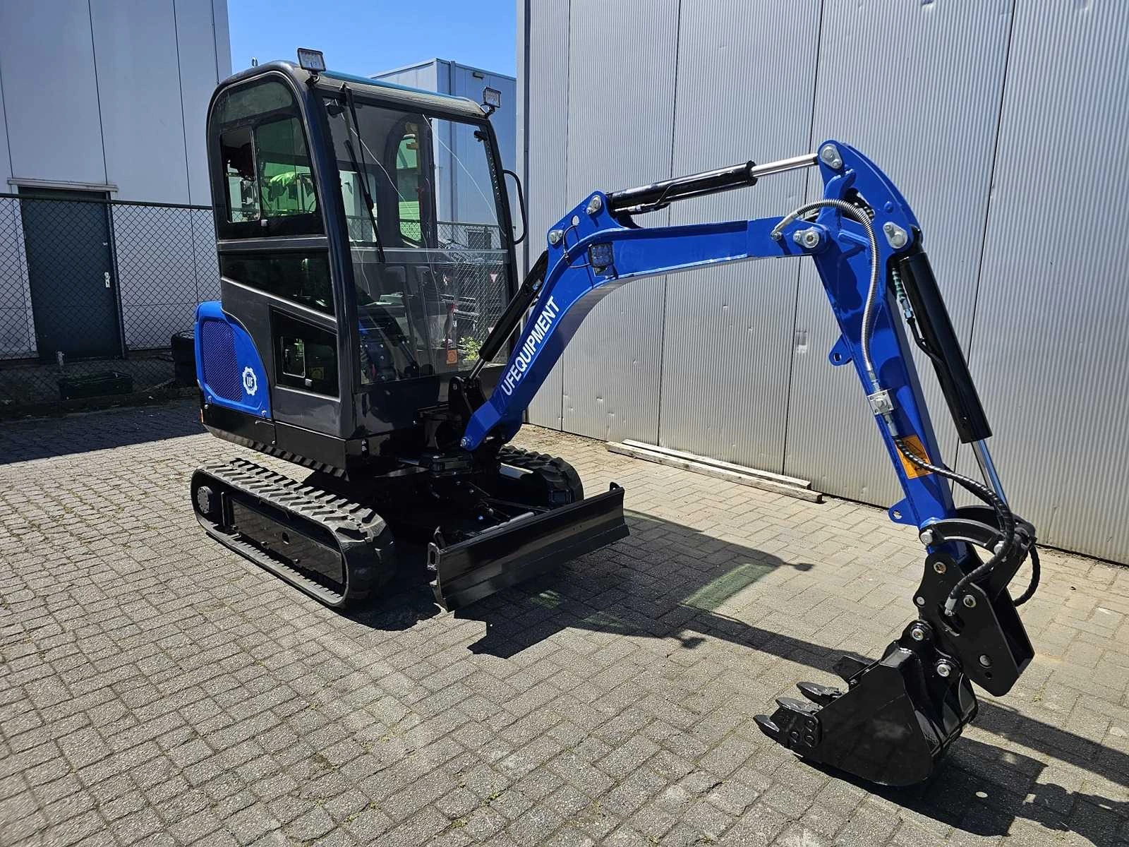 Ultra Force Equipment 2026 - NM25 - Minigraafmachine snelwisselsysteem incl. 3 bakken afbeelding 7