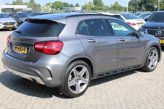 Mercedes-Benz GLA 2017 - 180 AUT7 Business Solution AMG COMAND CAMERA image 5