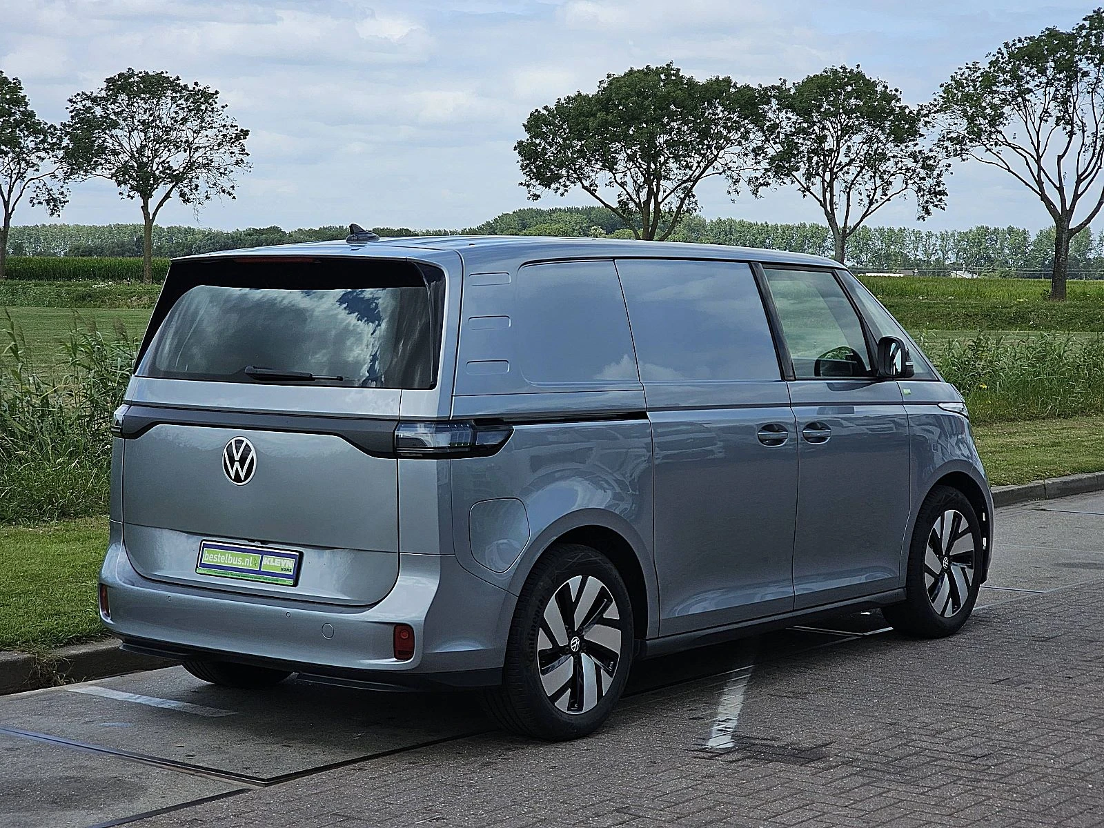 Volkswagen ID. Buzz Cargo 2023 - ID.BUZZ obrázek 3