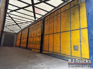 Fliegl SDS Curtainsider - Steer/Lift Axle | SAF | Forklift Mount | Boxes | S 2014 - N/A image 14
