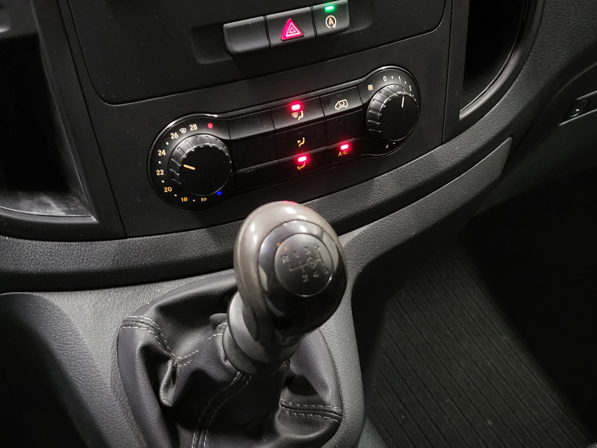 Mercedes-Benz Vito 2020 - 110CDI L2/H1 Trekhaak Euro 6! afbeelding 11