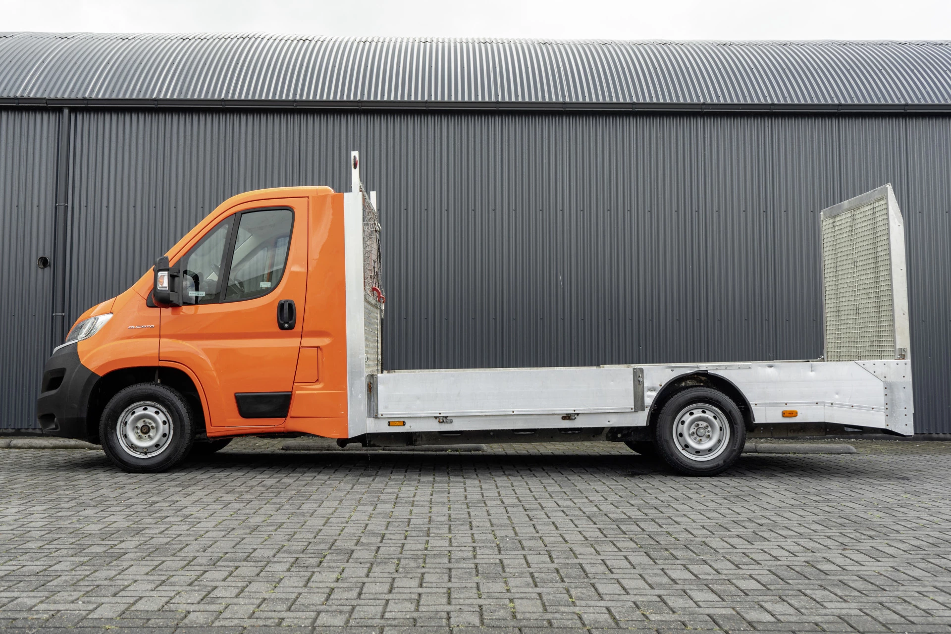 Fiat Ducato 2018 - Open laadbak met oprijplaat | 131PK | Euro 6 afbeelding 5