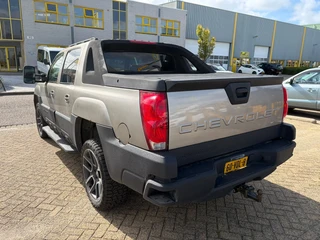 Chevrolet Avalanche 2003 - 4x4 dubcab pickup immagine 3 miniatura
