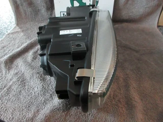 MAN - 81.25101-6522 // 81.25101-6798 MAN MISTLAMP NIEUWE !!! RECHTS afbeelding 2 miniatuur