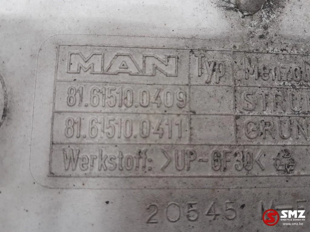 MAN TGX - Occ spatbord MAN 81615100409 imagem 4