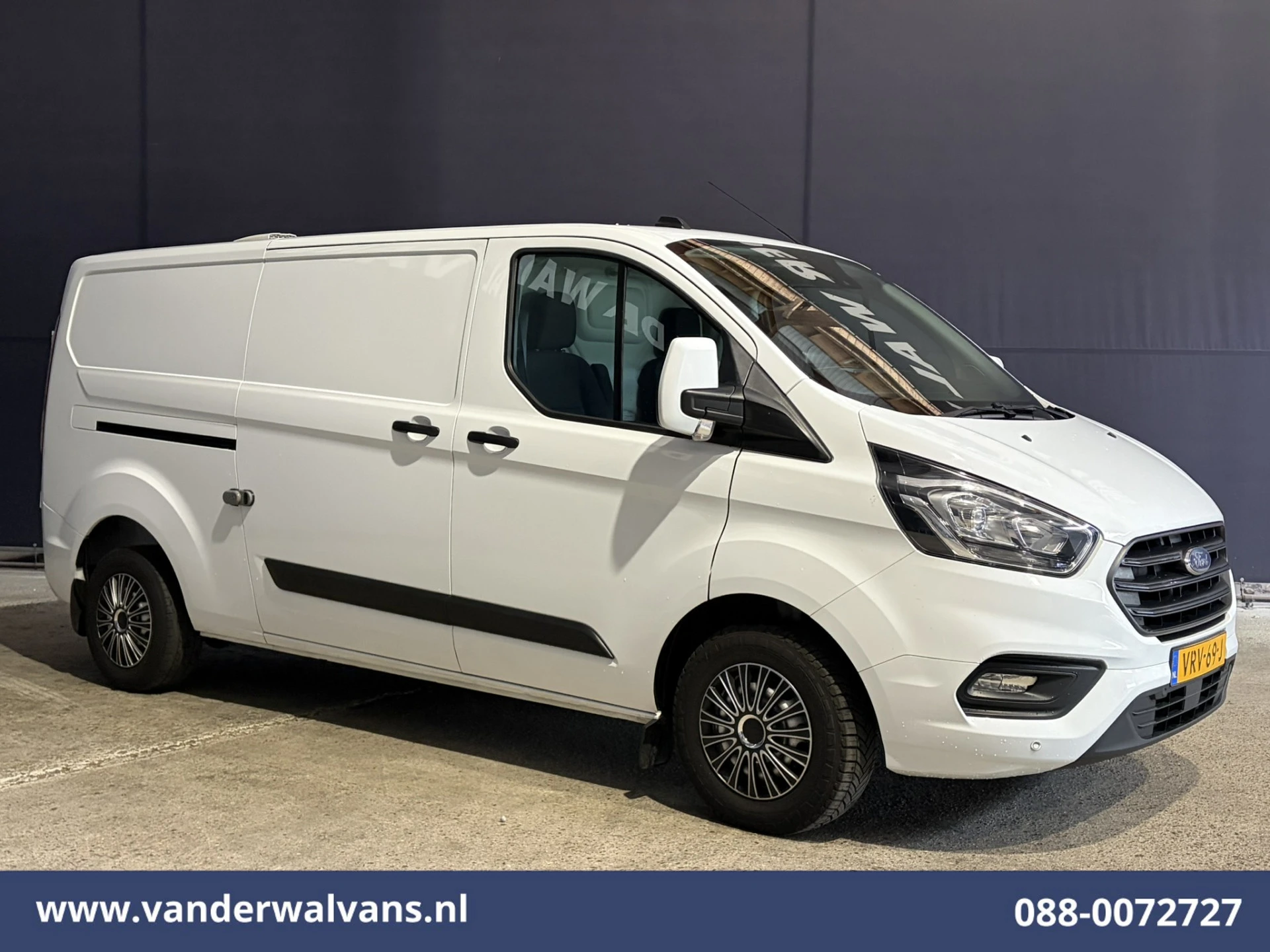 Ford Transit Custom 2022 - 2.0 TDCI 130pk L2H1 Euro6 Airco | Camera | Apple Carplay | LED | Cruisecontrol | 2800kg Trekhaak image 10