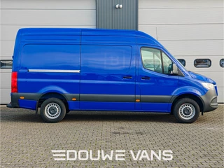 Mercedes-Benz Sprinter 2024 - L2 H2 Automaat 315 BLAUW MBUX DAB Trekhaak image 3
