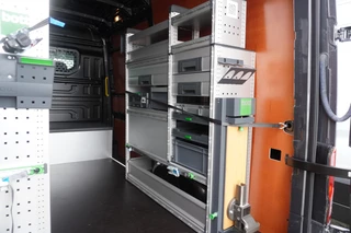 Volkswagen Crafter 2024 - 35 2.0 TDI 141 PK L3H3 Automaat werkplaatsinrichting immagine 11