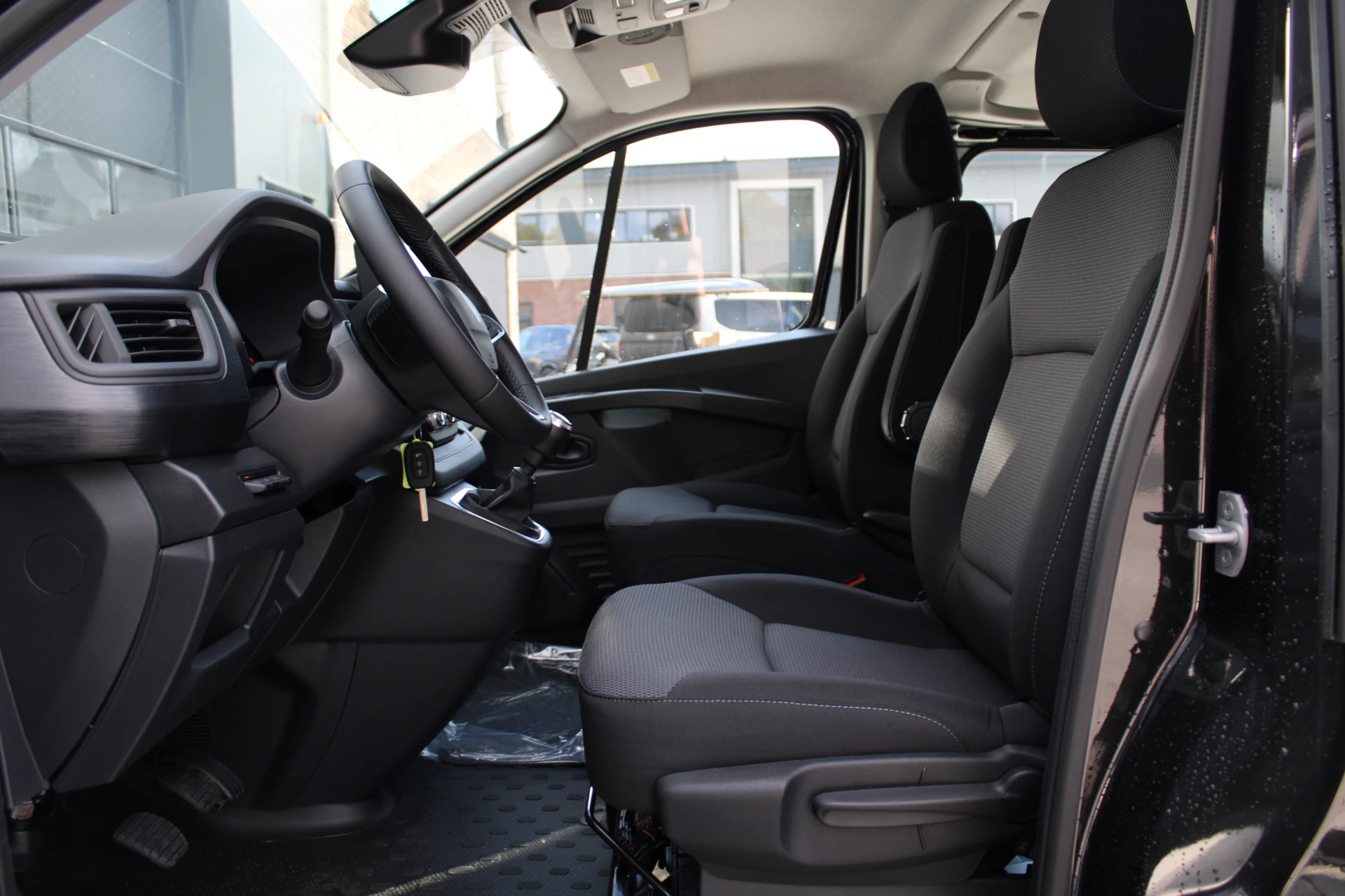 Renault Trafic 2024 - 2.0 Blue dCi 130pk T29 L2H1 Advance Dubbele Cabine - Carplay - Android - 2x Schuifdeur - Passagiersstoel - Camera - LED - Rijklaar imagen 16