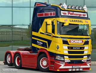 Scania R 2023 - R560 SUPER FULL OPTIONS PTO + HYDRAULICS SPECIAL SHOW TRUCK ONLY 266.000 KM BELGIUM-TRUCK obrazek 6