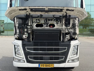 Volvo FH 2016 - 13.460 EURO 6 ONLY 766.000 KM FULL SPOILER 2X TANKS HOLLAND-TRUCK imagen 23