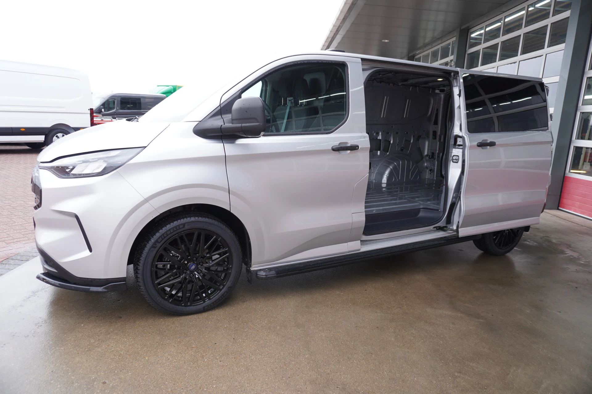 Ford Transit Custom 2024 - 320L 2.0 TDCI 170PK L2H1 Trend Automaat Schuifdeur L / R obrázek 10