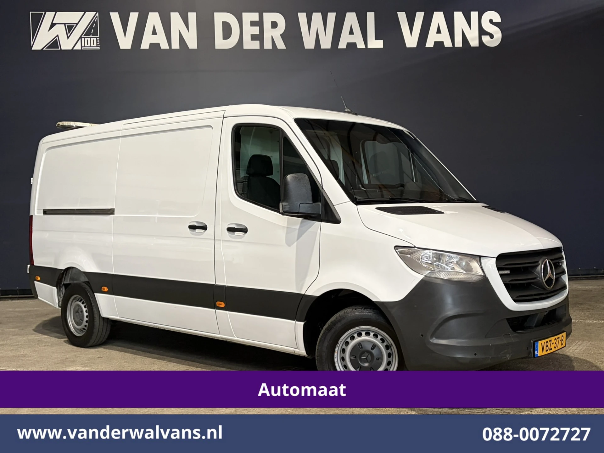 Mercedes-Benz Sprinter 2019 - 316 CDI 164pk Automaat 3500kg Trekhaak L2H1 Inrichting Euro6 Airco | Camera | Apple Carplay | Cruisecontrol afbeelding 1