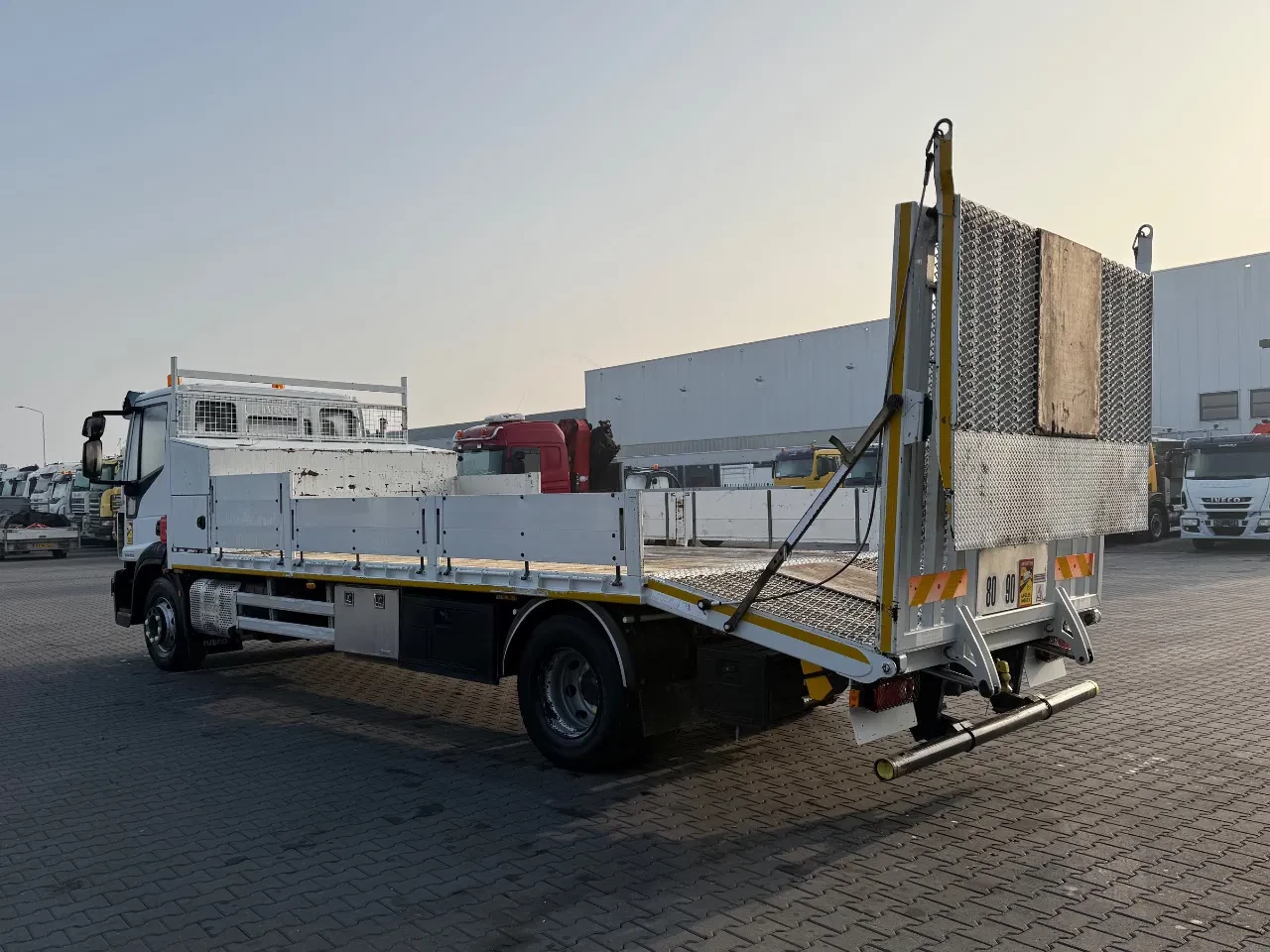 Iveco ML 160 2017 - 210 E6 4x2 Oprijwagen / Machine transporter (Only 111.667km !) afbeelding 4