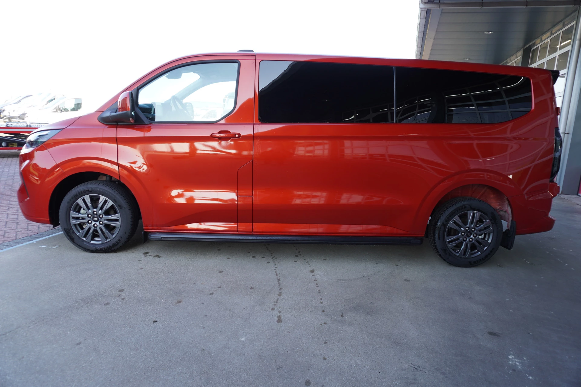 Ford Transit Custom 2024 - 320L 2.0 TDCI 136pk L2H1 Limited image 8