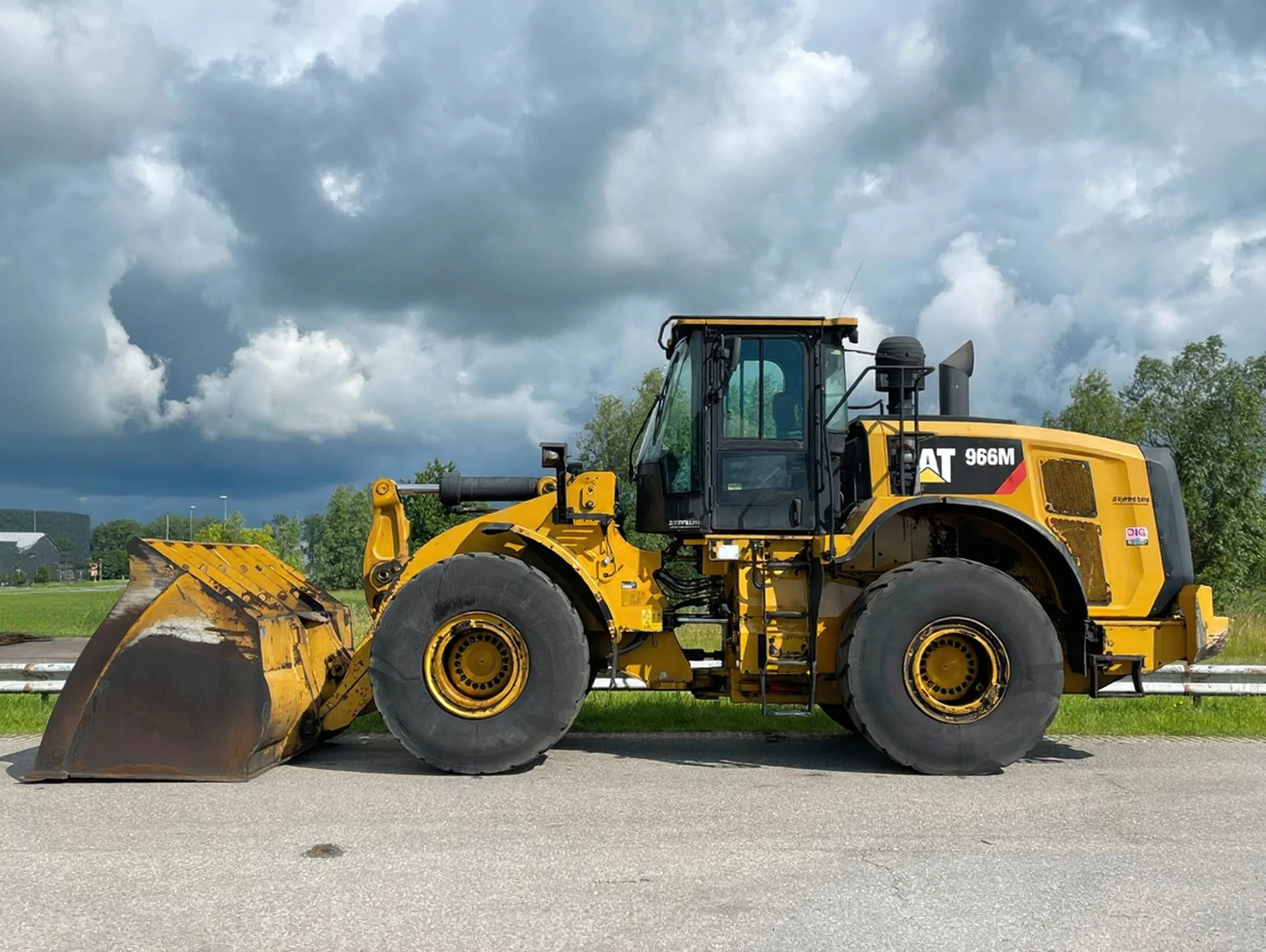 Caterpillar 966M 2016 image 1