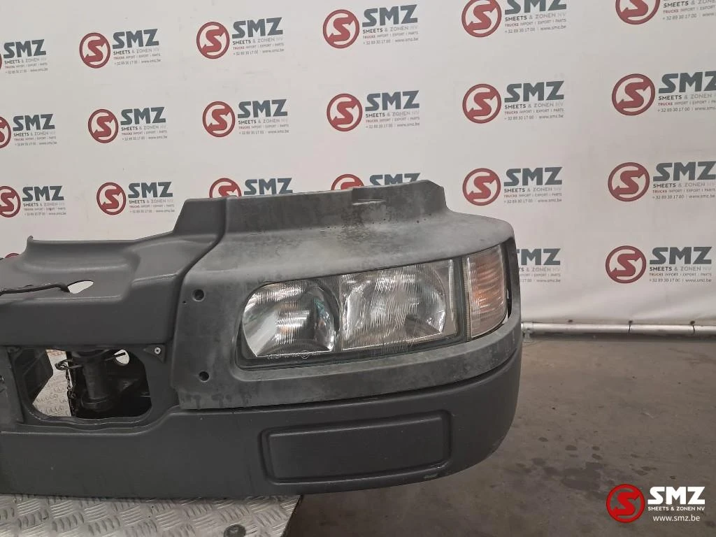 Renault 2003 - Occ voorbumper Renault afbeelding 4
