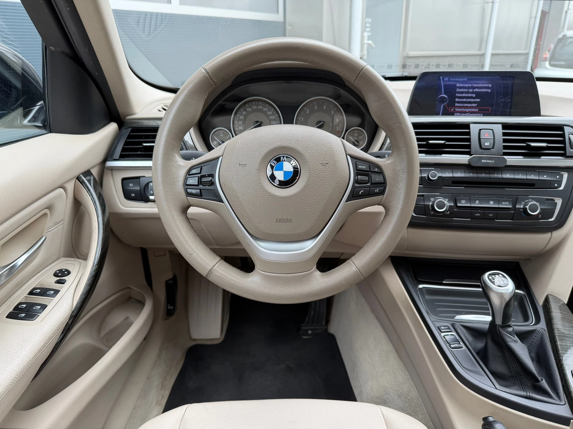 BMW 3 Serie 2012 - 320i EfficientDynamics Edition Upgrade Edition bj.2012 Navi|Leder|Open dak|Nap. afbeelding 18