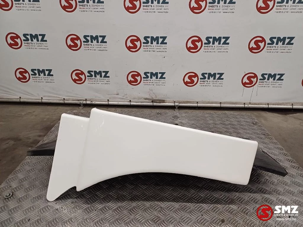 MAN 2018 - Occ spatbord vooraan links MAN immagine 1