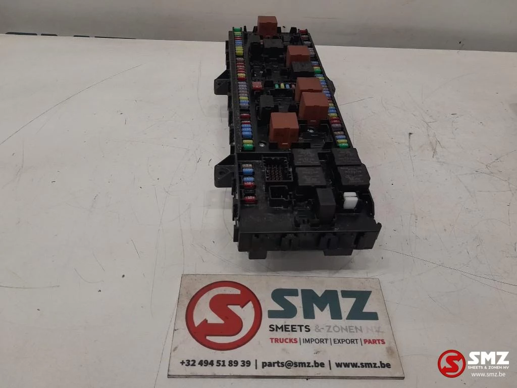 Renault 2022 - Occ ECU VMCU2 regeleenheid Renault obrázek 4