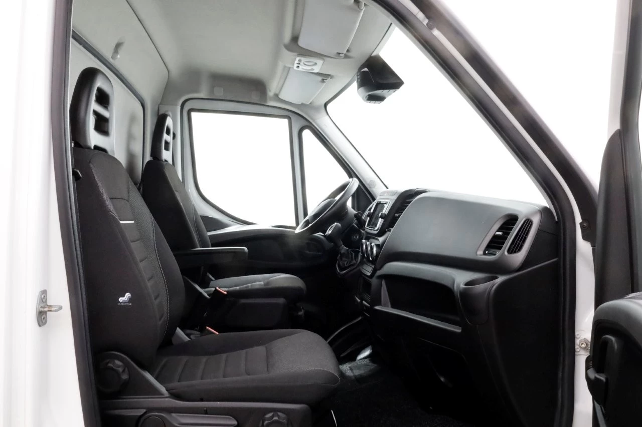 Iveco Daily 2022 - 35S14 136pk HiMatic Automaat Bakwagen met laadklep en zijdeur H235cm 03-2022 obrázek 5