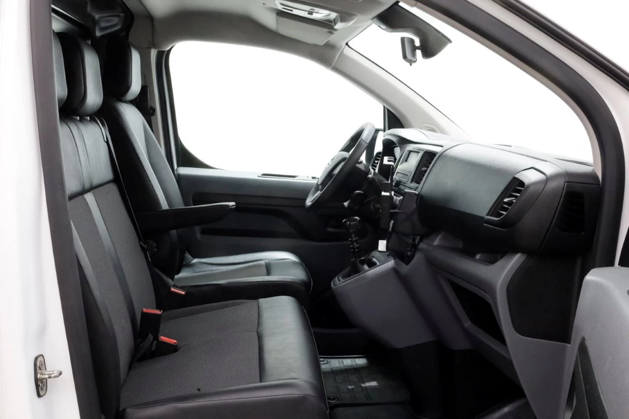 Opel Vivaro 2020 - 1.5 CDTI 102pk L2H1 Edition Airco/Cruise Control 04-2020 image 3