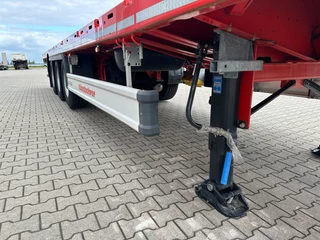 Kässbohrer N/A 2026 - new and unused Heavy-Duty flatbed / 690cm extendable / steering axle / lift axle / twistlocks / timberstakes / NL-trailer / APK: 04-2027 obrazek 36