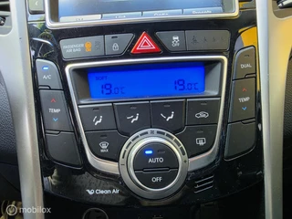 Hyundai i30 2016 - 1.6 GDi i-Motion plus Dealer onderhouden! bild 16