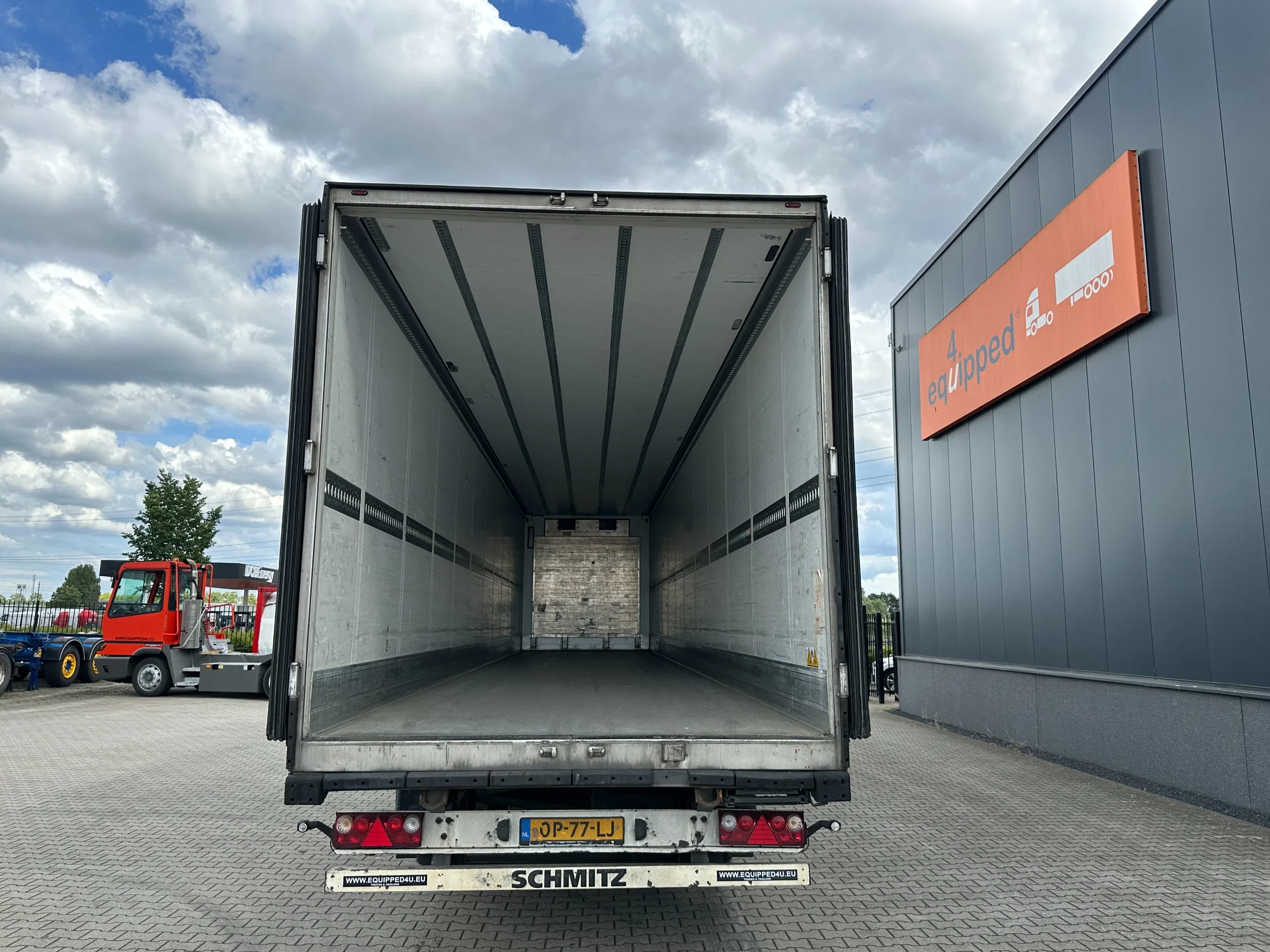 Schmitz Cargobull 2016 - CARRIER VECTOR 1550 D/E / SAF DISCBRAKES / PALLETBOX / NL-TRAILER / APK: 11-2026 imagen 5