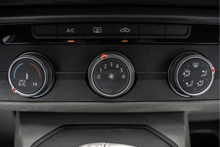 Volkswagen Transporter 2020 - T6.1 2.0 TDI L1H1 | 150 PK | Automaat | 1e Eigenaar | Cruise | Carplay | Zijschuifdeur R+L | Airco imagen 21