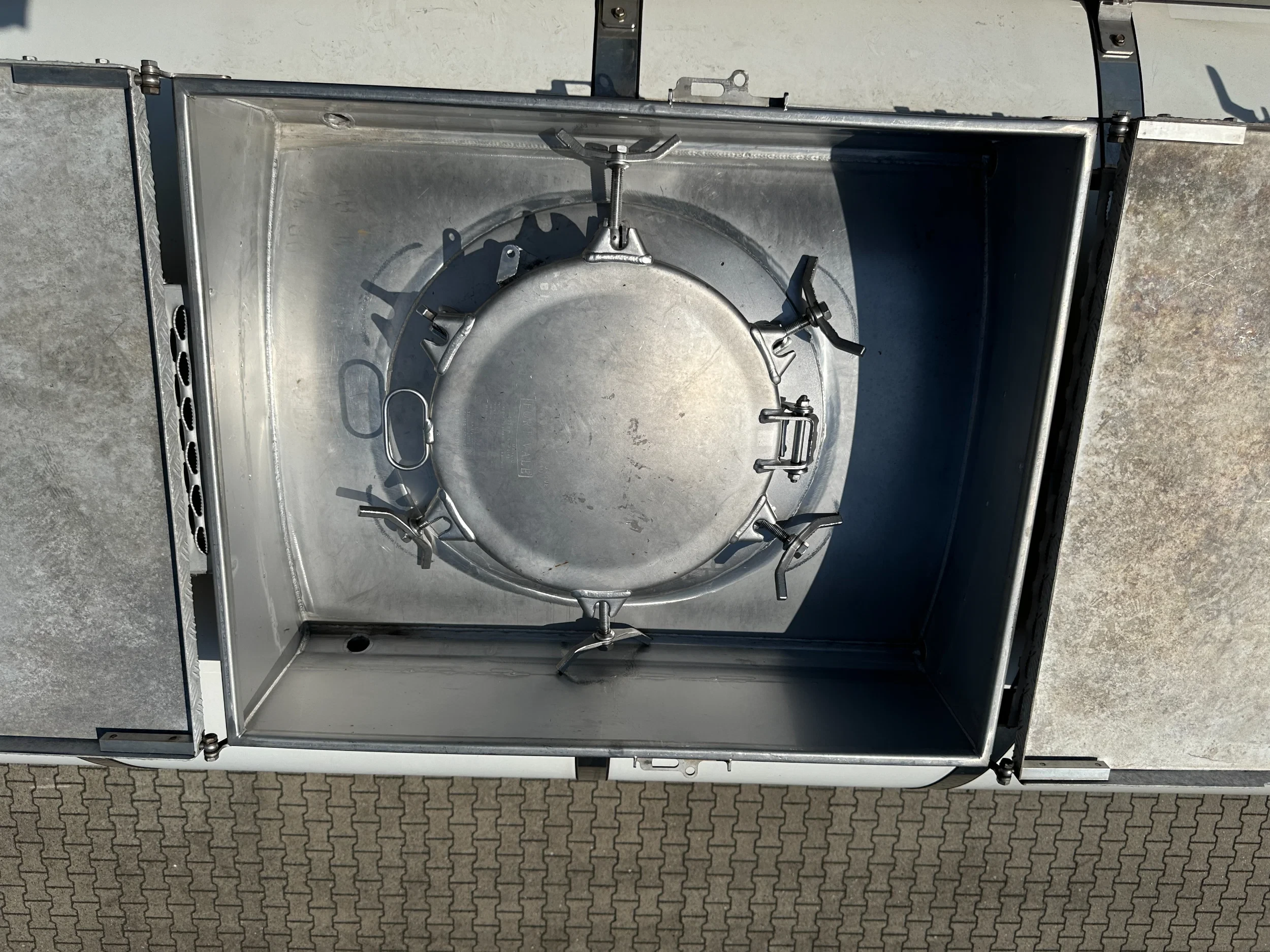 Van Hool 2014 - FOOD / LEBENSMITTEL / empty weight: 5.860kg / 29.500L / 1-comp.+ 1 baffel / discbrakes / NL / APK: 05/2027 afbeelding 27