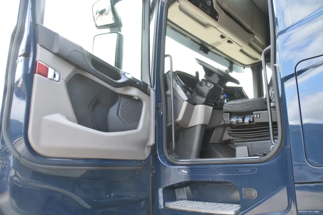 Scania S 2019 - S450 NGS 4x2NB - NEW TACHO - RETARDER - 800 TKM - FULL AIR - ACC - PARK. AIRCO - 2 x FUEL TANKS - GOOD CONDITION - afbeelding 4