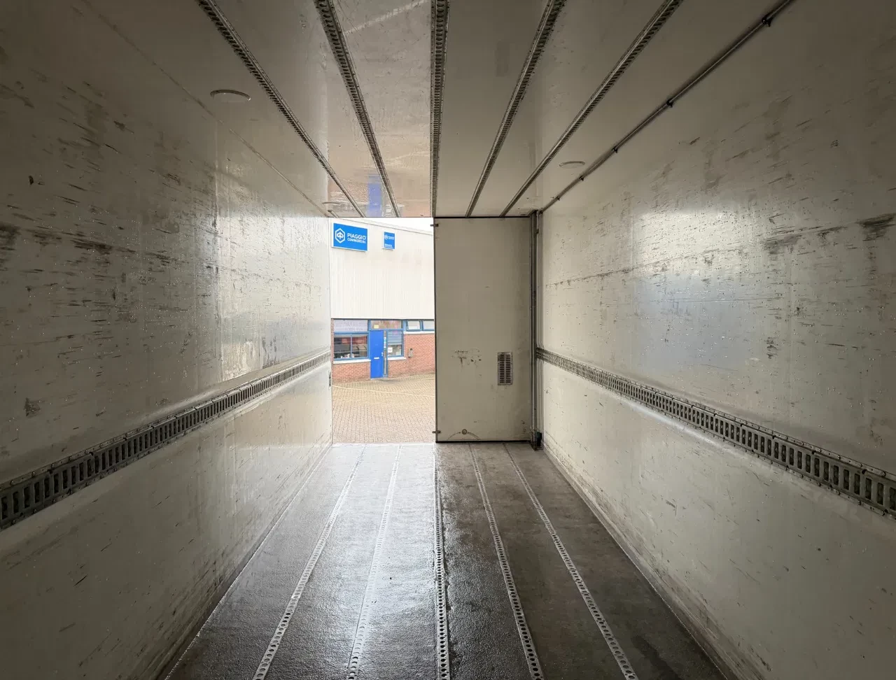 DAF XF480 2018 - FAR SSC ISOLATED BOX 810x250x275 CM INSIDE TRS COOLING TAIL LIFT TOP CONDITION NL-TRUCK 3 PIECES IN STOCK !!! afbeelding 20