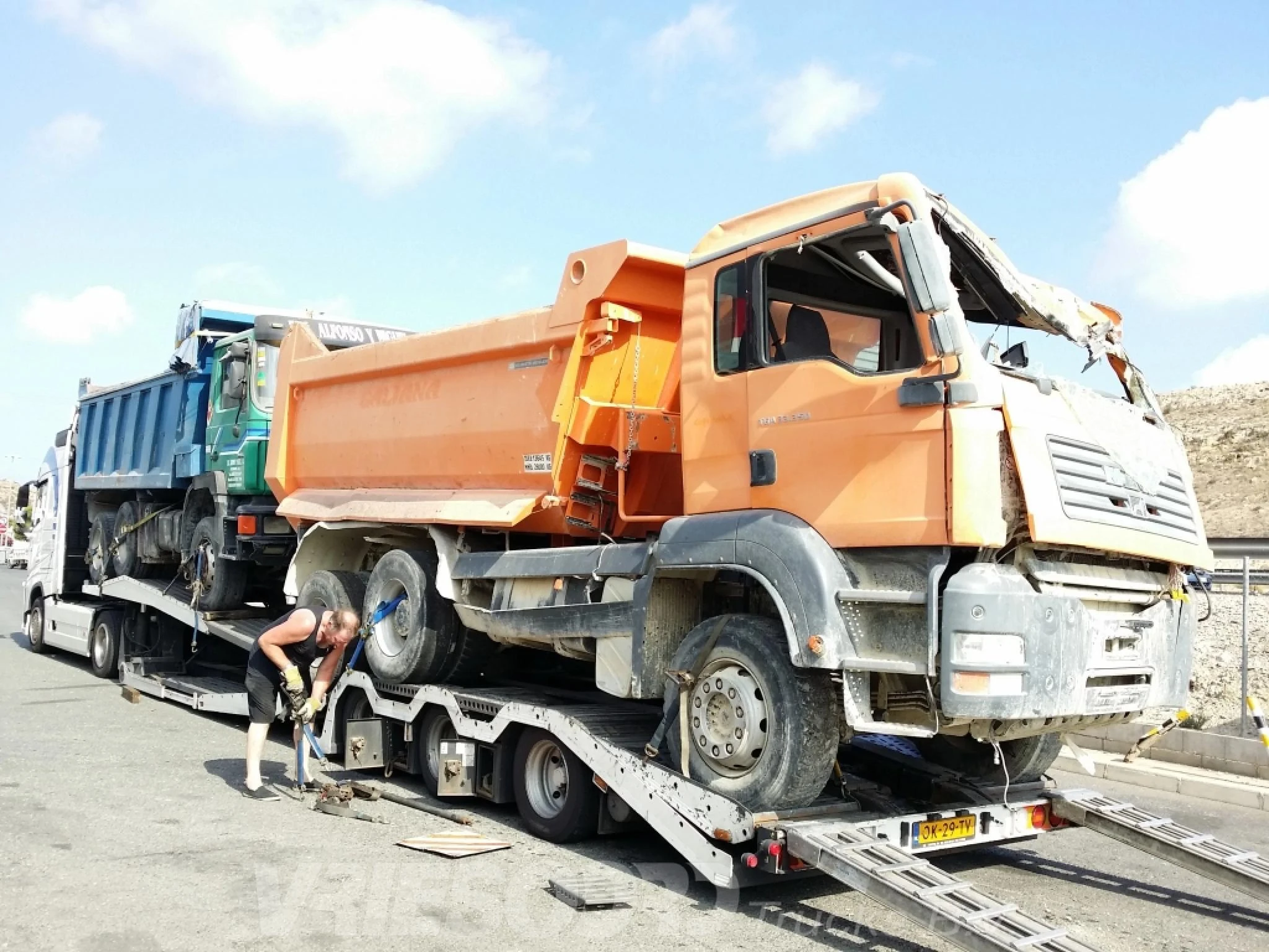 MAN TGA 2006 - 33.350 Schade 6x2 afbeelding 1