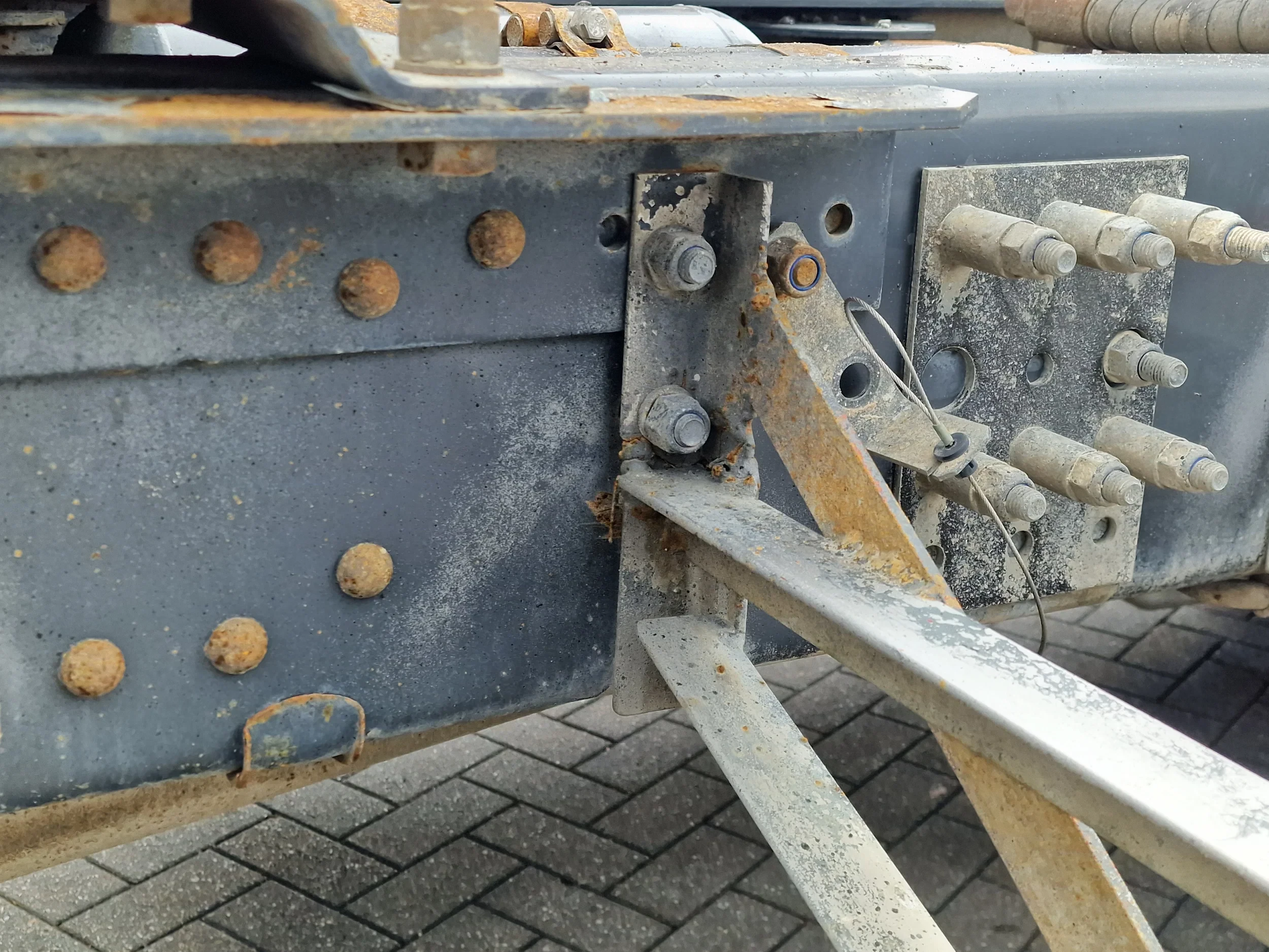 Scania P 2005 - P410 EURO3 - steal / air - manual gearbox - hydraulic afbeelding 26