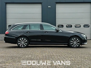 Mercedes-Benz E-Klasse 2023 - 300e LED Carplay Camera Navigatie Stoelverwarming afbeelding 3 miniatuur