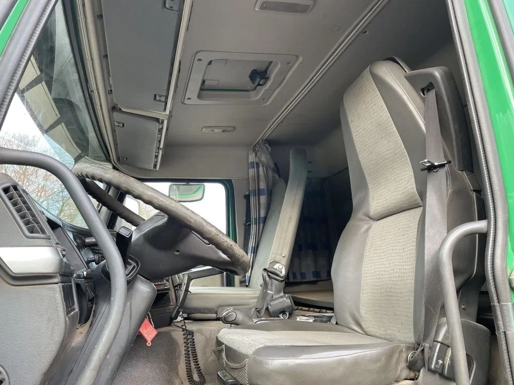 Volvo 340 2002 - FM 9.340 6x2 AJK Hooksystem obrázek 7