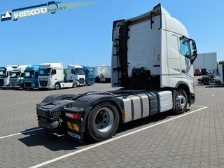 Volvo FH 2024 - 460 WITH RETARDER image 3 thumbnail