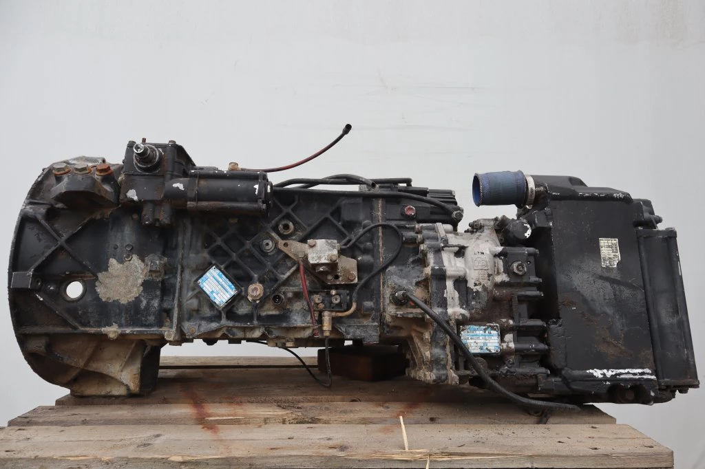 ZF 2001 - 16S151OD+INT F2000 81.32004-6402 Bild 1