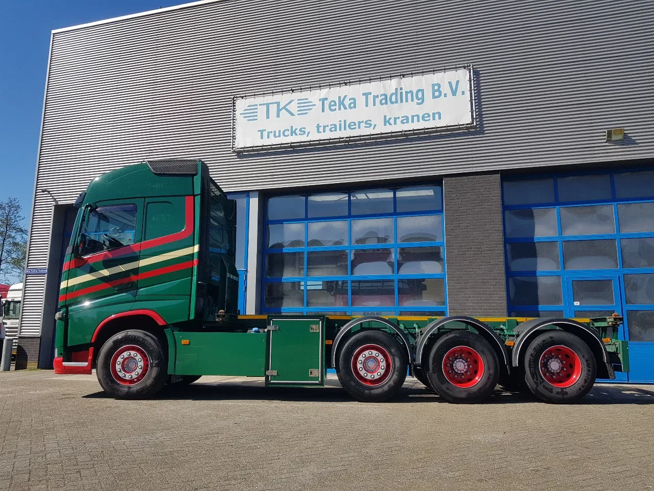 Volvo FH 2015 - 500 8x2 Euro 6 Netherlands truck image 3