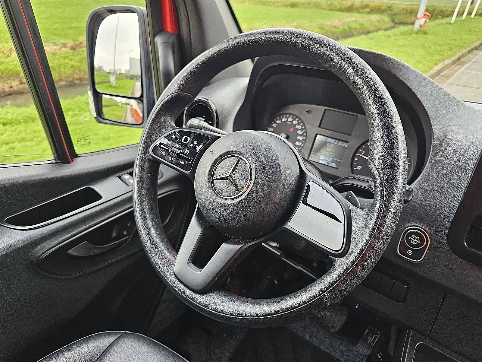 Mercedes-Benz Sprinter 2021 - 214 obrázek 10