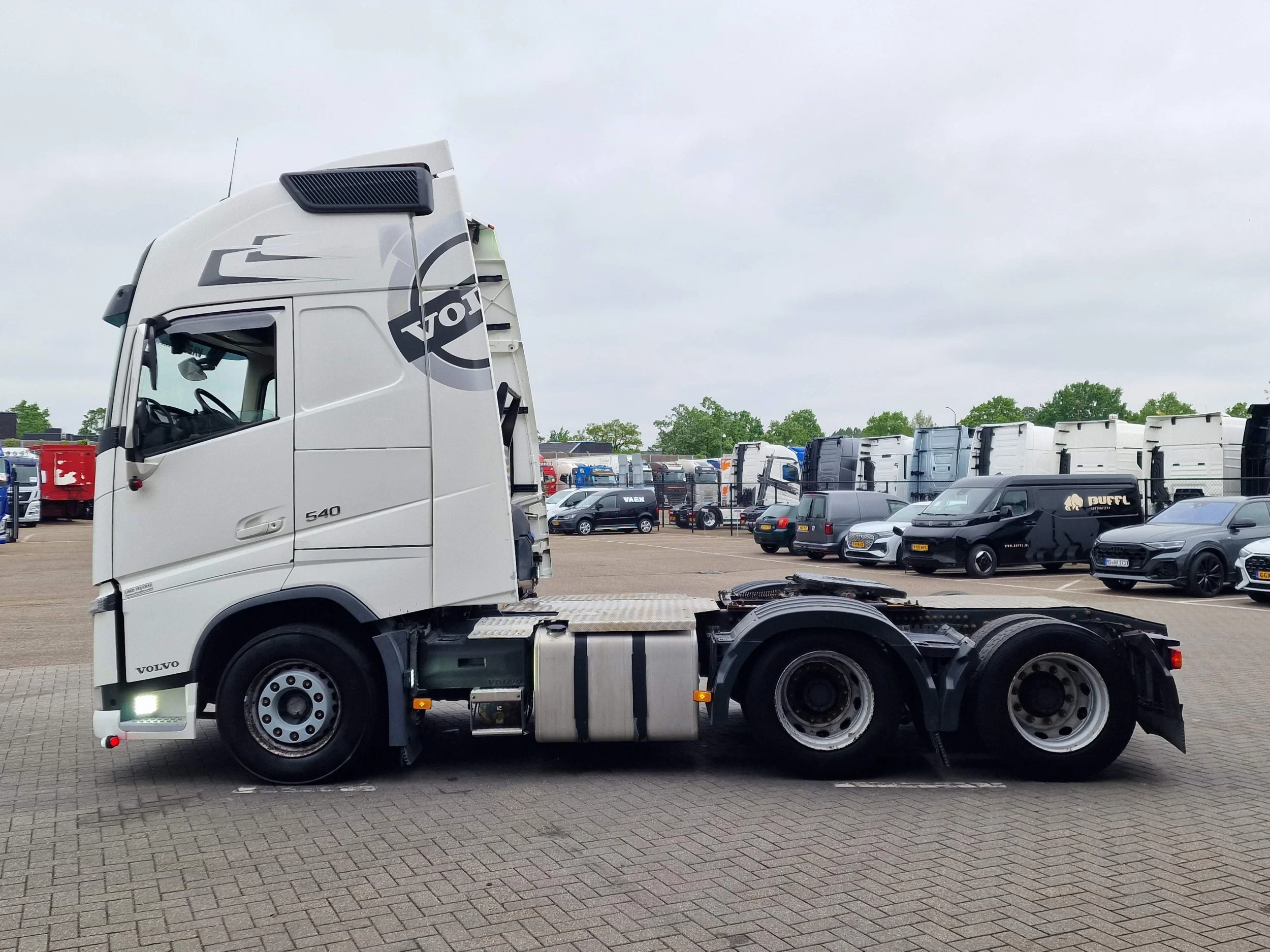 Volvo FH 2018 - 13.540 Globetrotter 6x4 Lift axle - PTO/Hydraulic - 3.20 WB obrázek 5